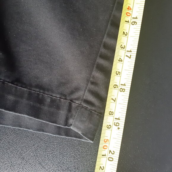 Old Navy SZ 32 Ultimate Slim Fit Men's Black Cotton Shorts - Picture 10 of 11